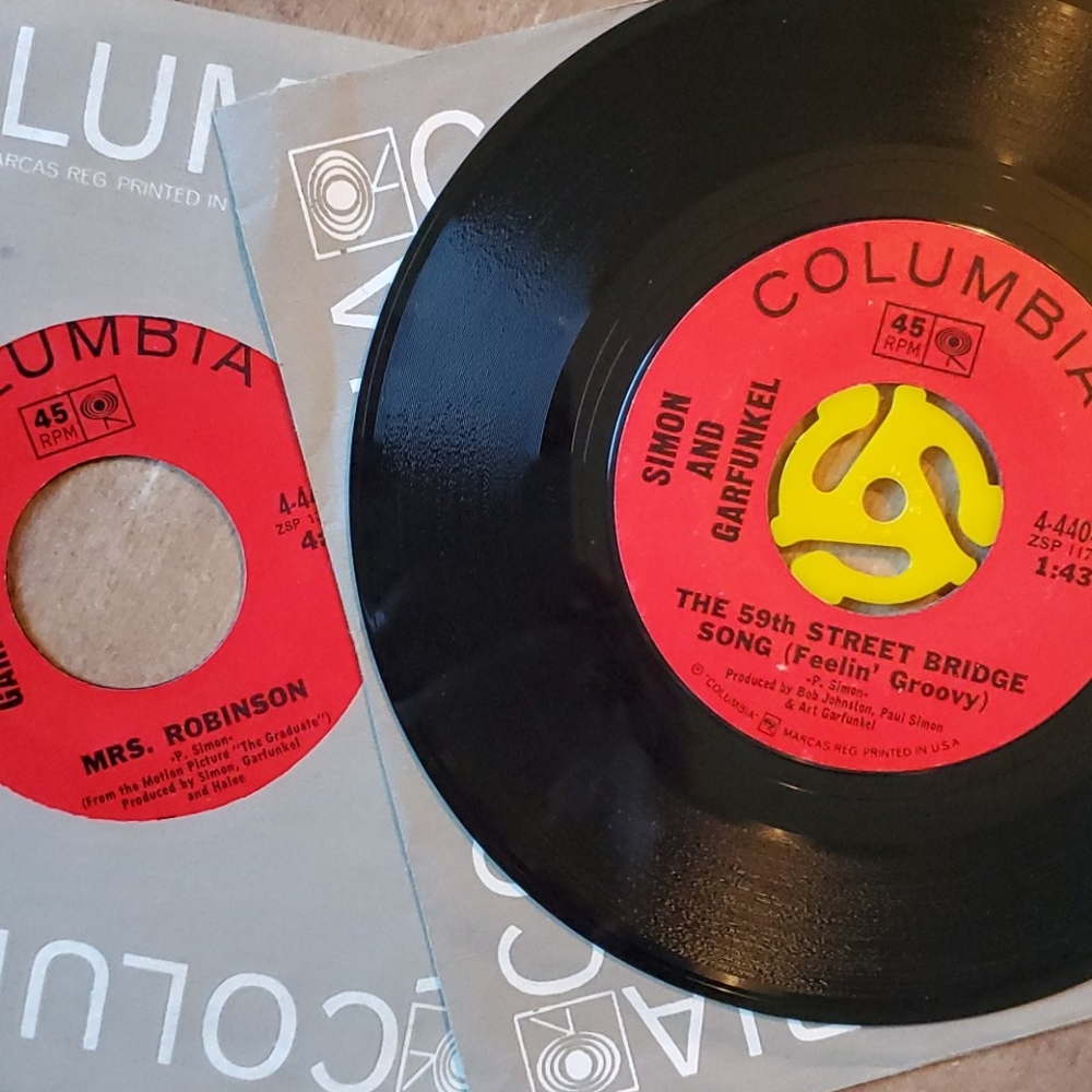 🧡3/15$🧡 sale: Simon and Garfunkel 45 record set
